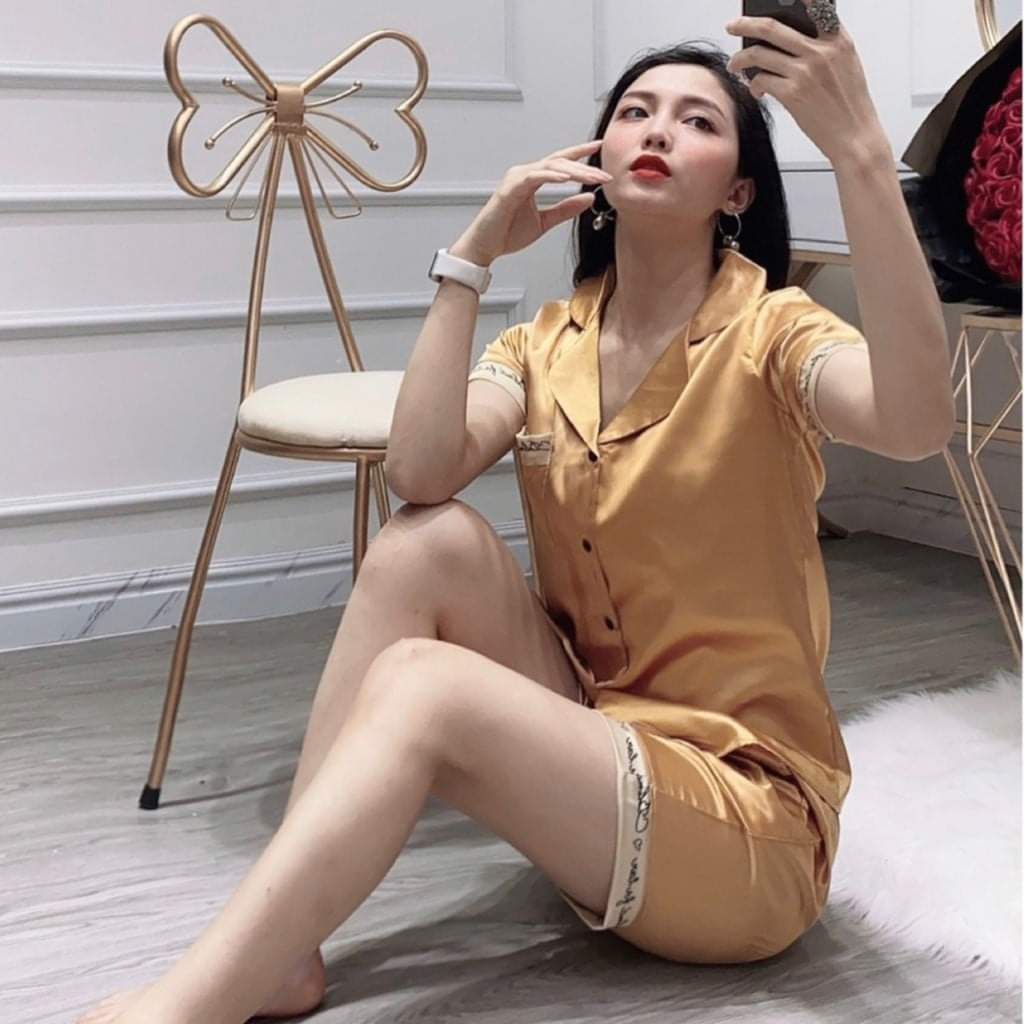 Bộ Đồ Ngủ Pijama Lụa Tay Cộc Quần Đùi Siêu Xinh, Mềm Mịn, Chất Đẹp Độc Lạ Khó Tìm