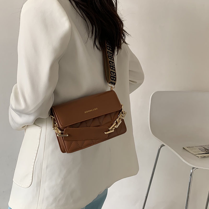 Túi Đeo Chéo Một Bên Vai Hình Vuông Phong Cách Châu Âu Thời Trang Độc Đáo Mới Dành Cho Bạn Nữ Phong Cách Hàn Quốc 2021