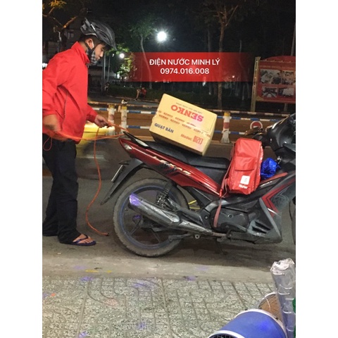 Quạt Bàn B1213 Senko