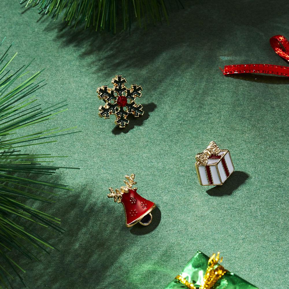 Set 3 Trâm Cài Áo Họa Tiết Giáng Sinh Hoạt Hình Đáng Yêu (TAYLOR1)