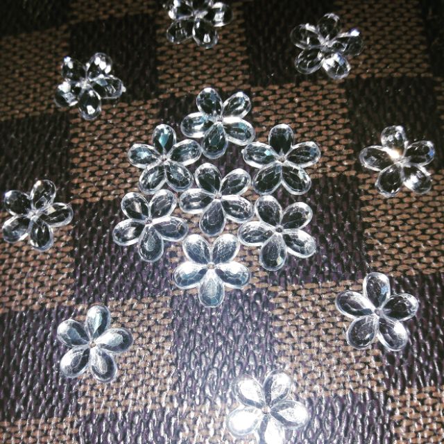 Hoa mai nhựa cao cấp