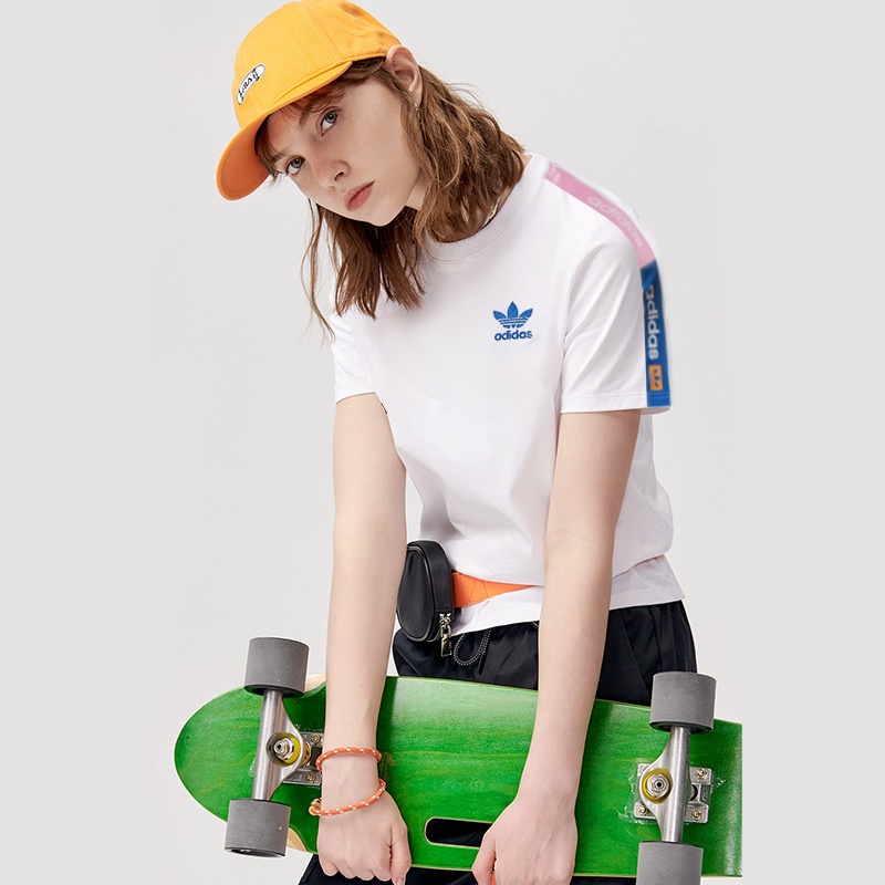 Áo Thun Cộc Tay Cổ Tròn Thêu Nhãn Hiệu Adidas Thoáng Khí Thoải Mái Cho Cặp Đôi