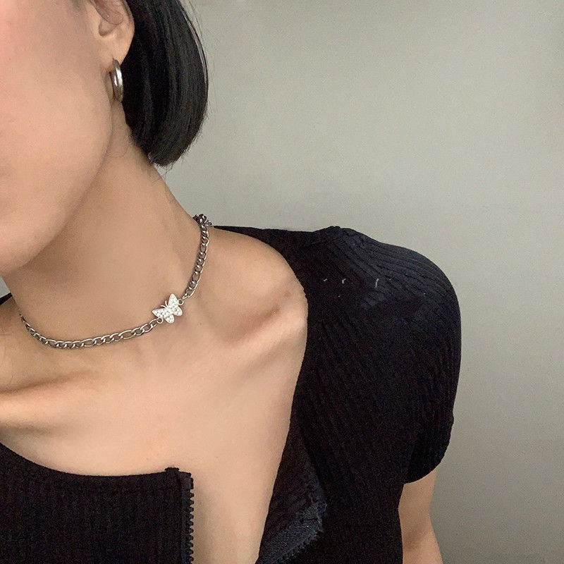 Dây Chuyền Mặt Hình Bướm Đính Đá Phong Cách Hip Hop