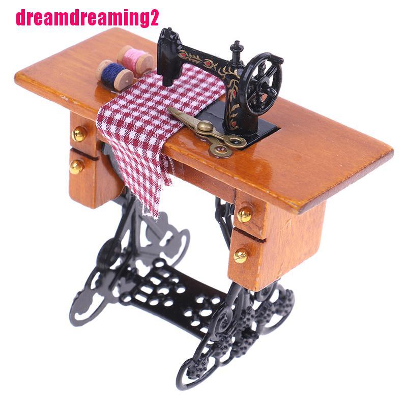 Mô hình máy may mini trang trí nhà búp bê tỉ lệ 1: 12