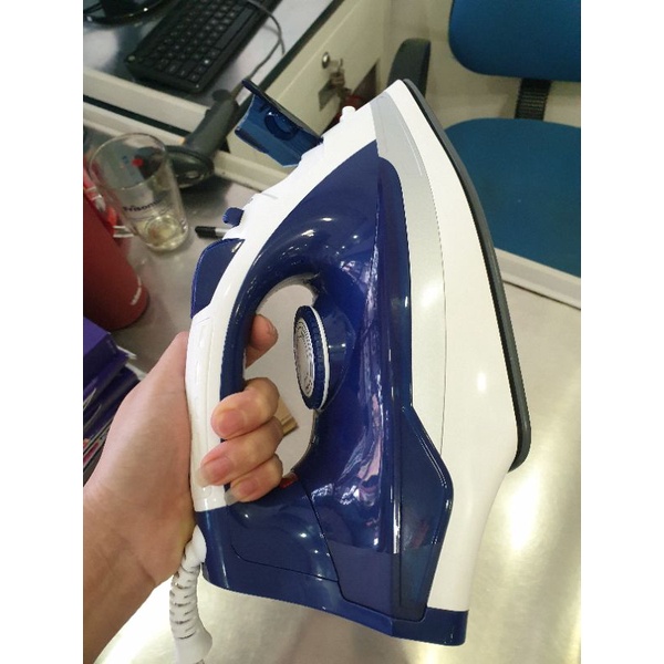 Bàn là hơi nước lock&lock quà tặng vinamilk