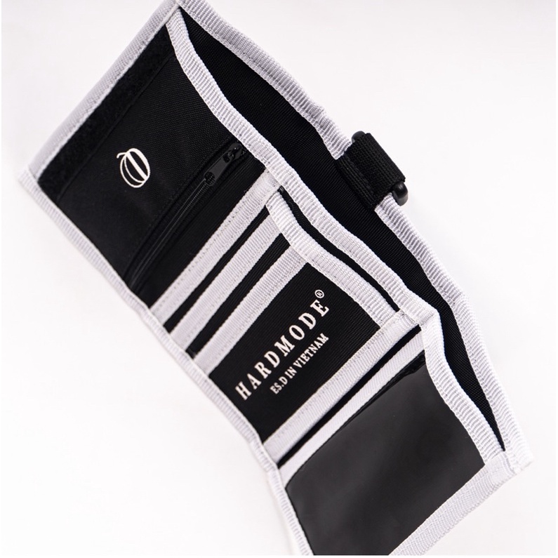 Ví ngắn sticker wallets.localbrand hard mode