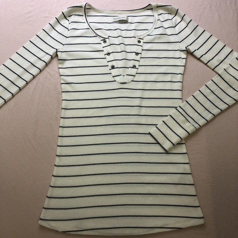(THANH LÝ) Áo Thun Nữ Albercrombie&Fitch Cotton Rip Trắng Sọc Navy / Xanh Navy Tay Dài Cổ Đan Dây - lỗi dơ, thiếu dây