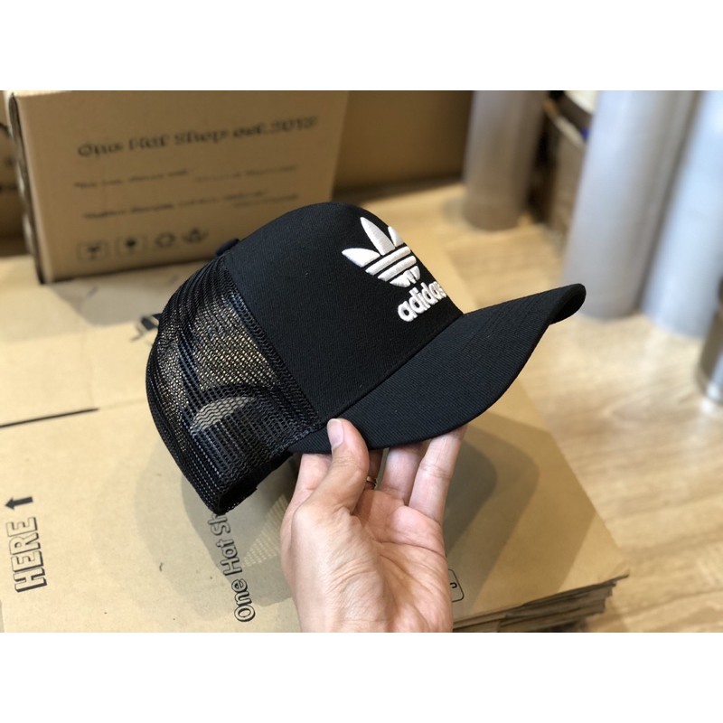 Nón trucker Adi lưới fom cứng rất đẹp