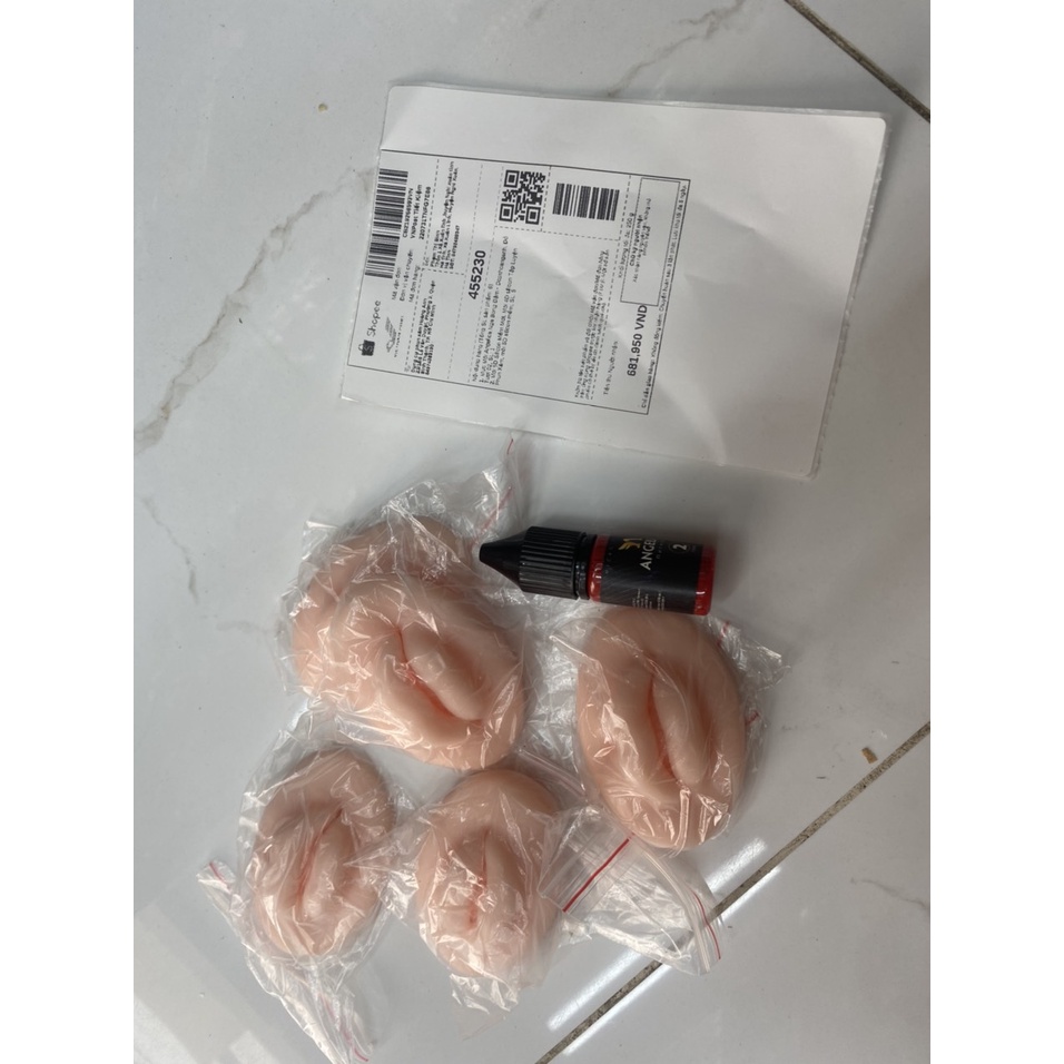 Môi 5D Silicon Mềm Mới, Môi 4D silicon Tập Luyện Phun Xăm