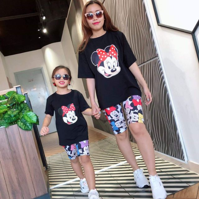 Set mickey 2 bé 1 mẹ