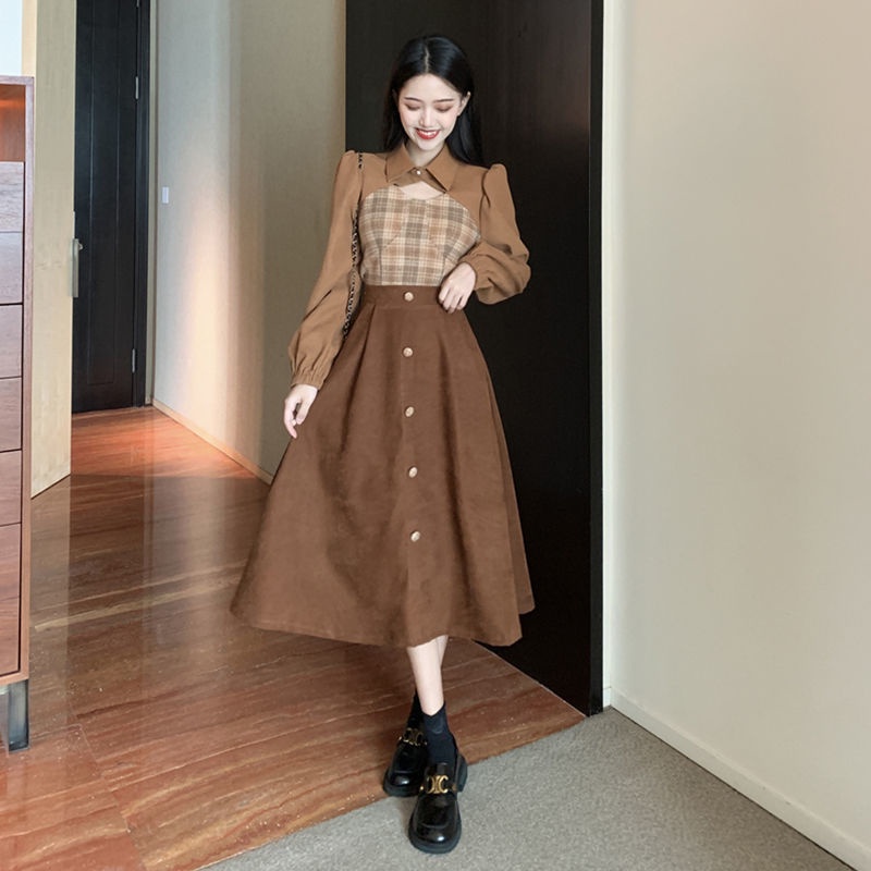 Set áo sơ mi dáng ngắn phối chân váy lưng cao thời trang cho nữ