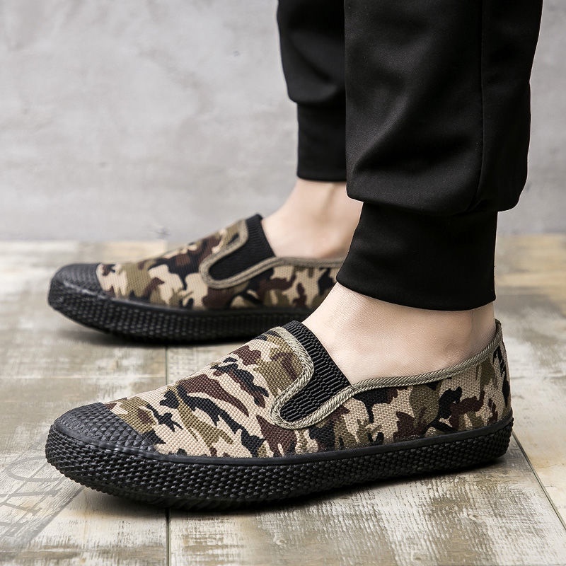 Giày bảo hộ lao động nhẹ thoáng khí chống mài mòn họa tiết rằn ri mới