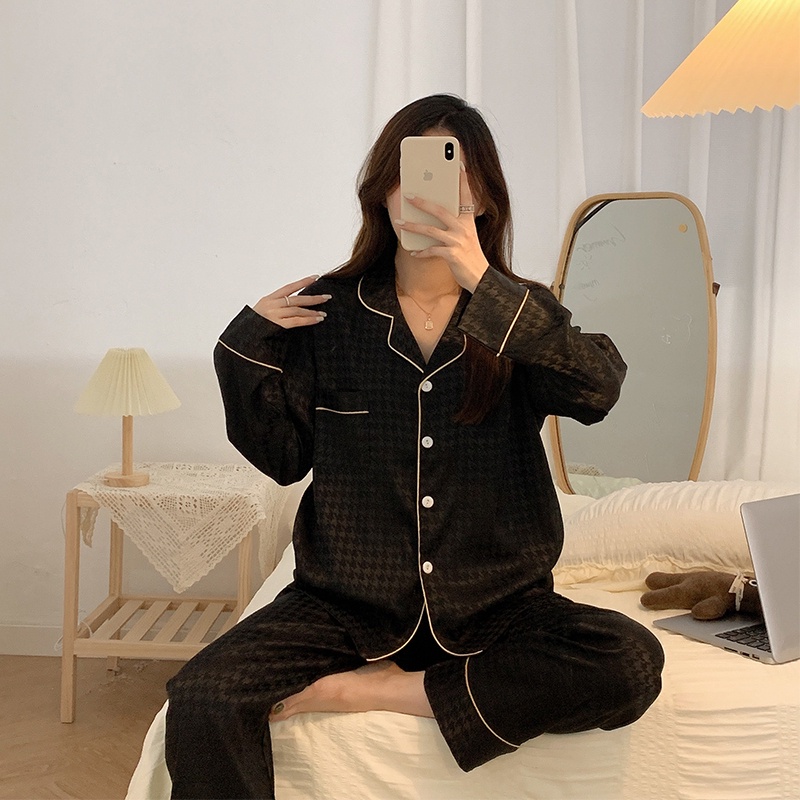 Bộ Đồ Ngủ Tay Dài Chất Lụa Satin Thời Trang Phong Cách Hàn Quốc Cho Nữ