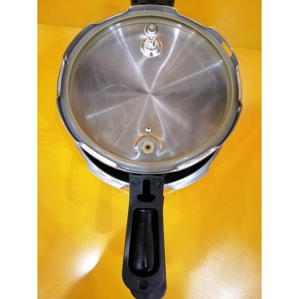 Nồi áp suất nội địa Nhật 5.5L (mã 37), dùng được bếp từ