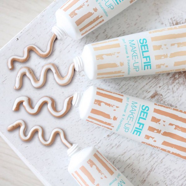 Kem nền và kem lót 2 trong 1 dành cho selfie Dermacol Selfie make-up 25ml | BigBuy360 - bigbuy360.vn