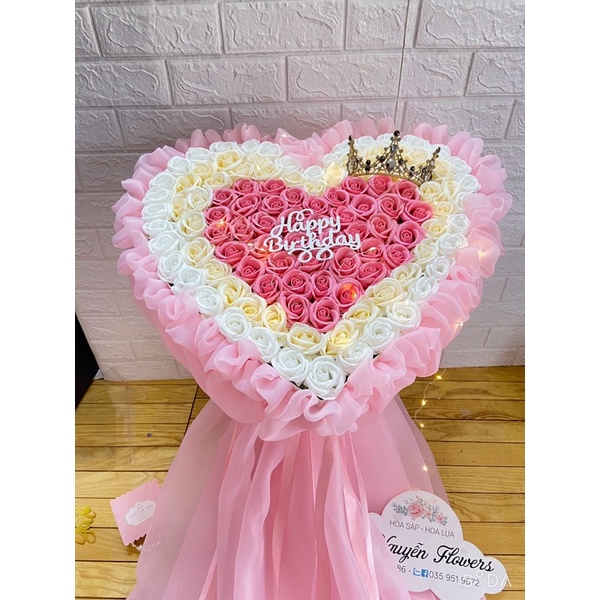 [Quà sinh nhật- quà 14/2] Bó hoa hồng sáp 99b cao cấp tặng kèm vương miệng và thiệp ( nhận đặt theo yêu cầu)