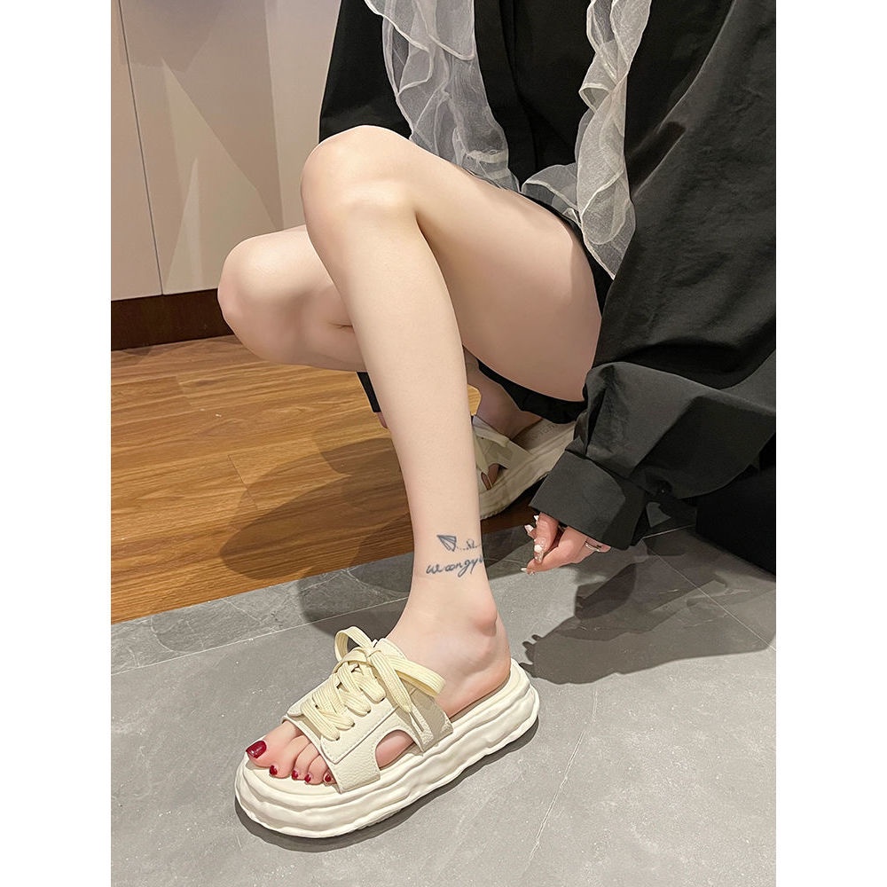 Dép Sandal Đế Dày Thời Trang Mùa Hè 2022 Dễ Phối Đồ Cho Nữ