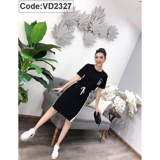 ĐẦM THUN THỂ THAO VIỀN SỌC RÚT EO ÁO IN LOGO