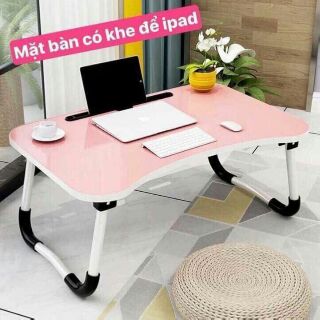 Bàn học thông mimh có khe cắm ipat