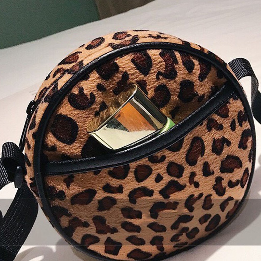 Túi đeo chéo nữ da báo dáng tròn tiện lợi B118