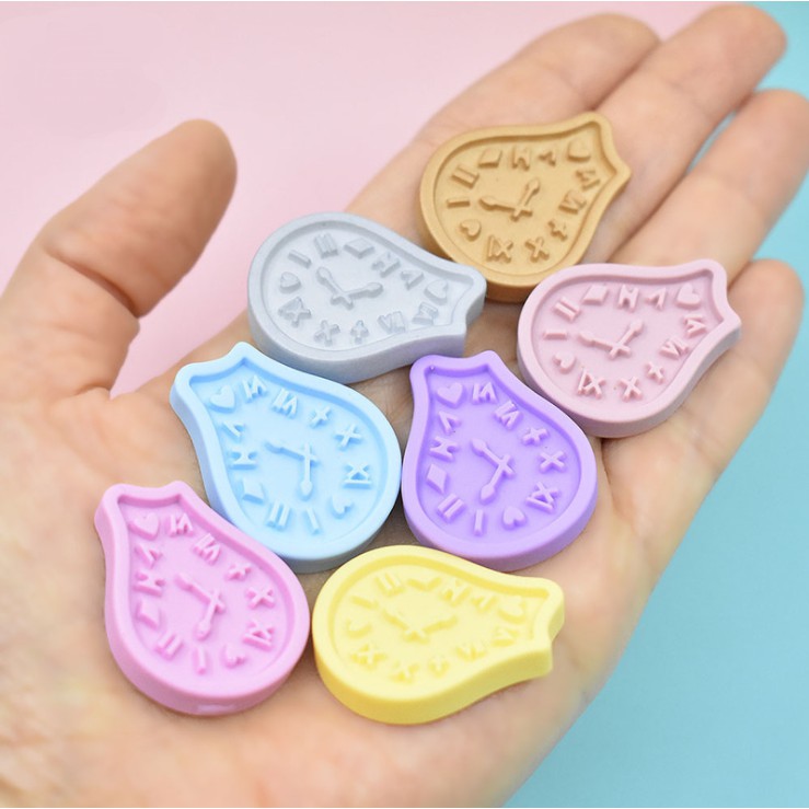 Sticker jibbitz gắn dép sục Crocs đồng hồ thời gian