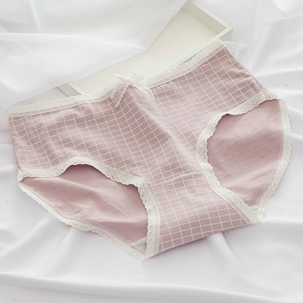 Quần Lót Nữ Cotton Viền Ren Cạp Thấp Tim Hồng Thấm Hút Mềm Mịn QC23