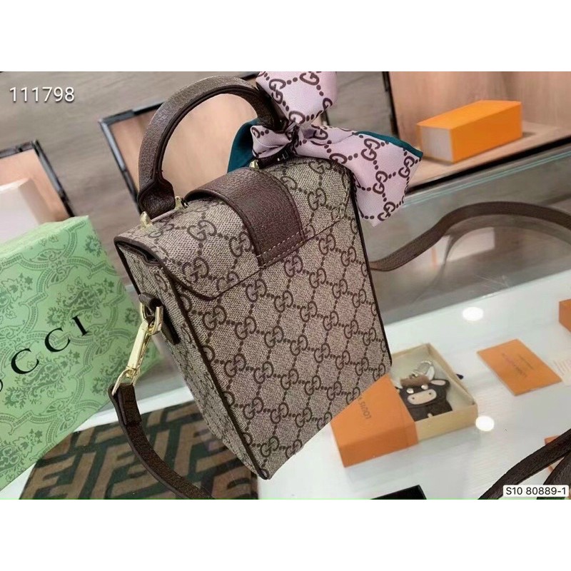 Túi Gucci mini dáng hộp cá tính