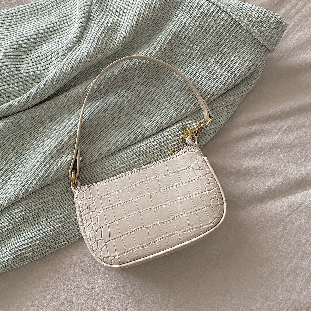 Túi xách đeo chéo thời trang nữ sành điệu