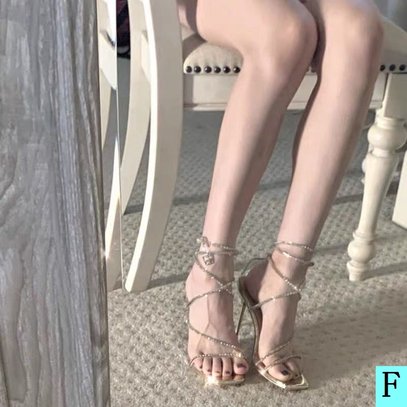 Giày Cao Gót Hở Ngón Mũi Vuông Cột Dây Chéo Đính Đá Lấp Lánh Mẫu Mới Thời Trang Mùa Hè Dành Cho Bạn Nữ 2022