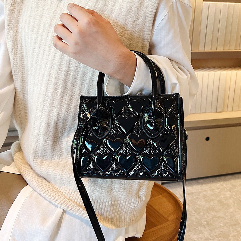 Túi Xách Đeo Vai Kiểu Vuông Nhỏ Thêu Hình Trái Tim Lấp Lánh Thời Trang Mới 2022