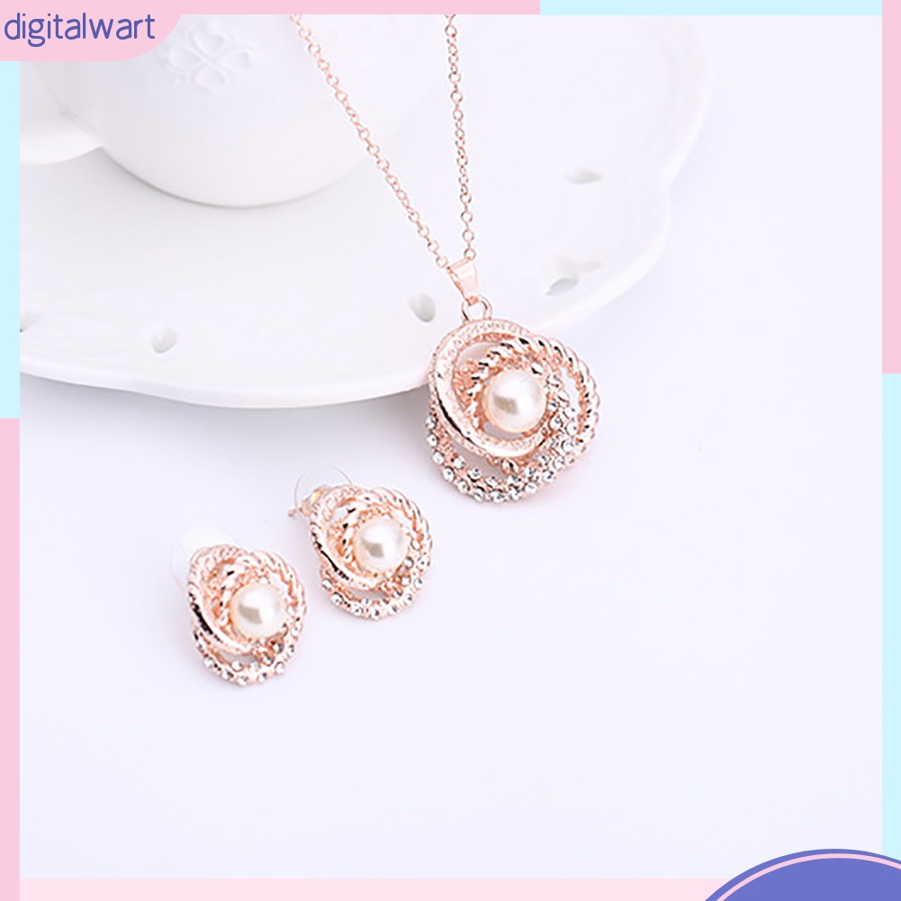 Set Dây Chuyền Và Đôi Khuyên Tai Đính Ngọc Trai Thiết Kế Duyên Dáng