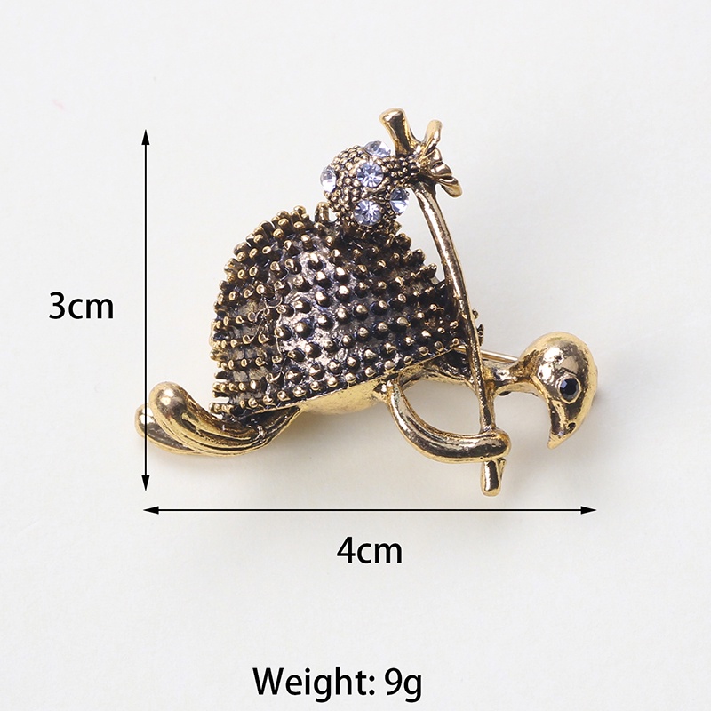 Trâm Cài Áo Hình Con Ong Đính Ngọc Trai Sang Trọng