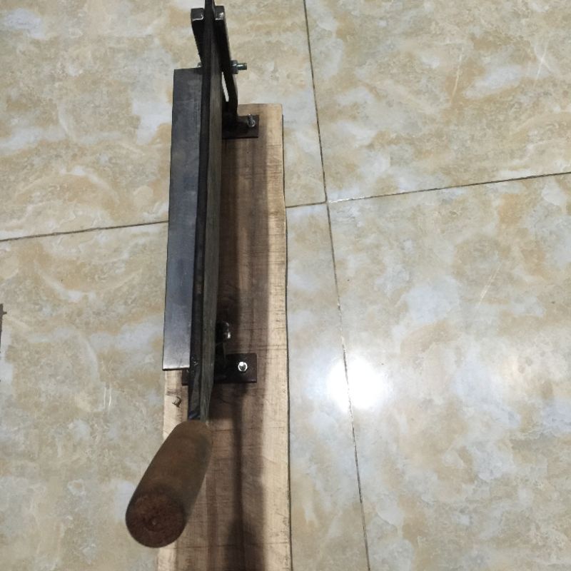 Dao Cầu Cắt thuốc bắc - nấm Đa Sỹ  thép nhíp xe
