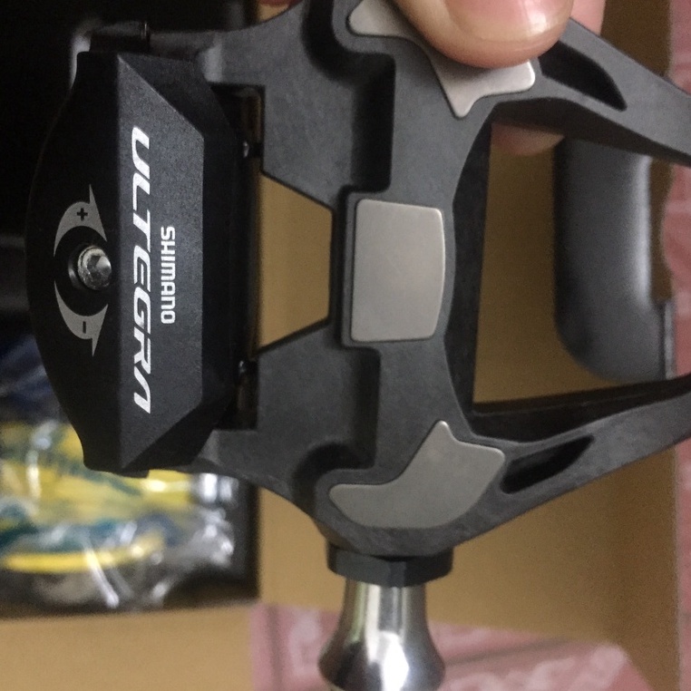 Pedal cá Shimano Ultegra R8000