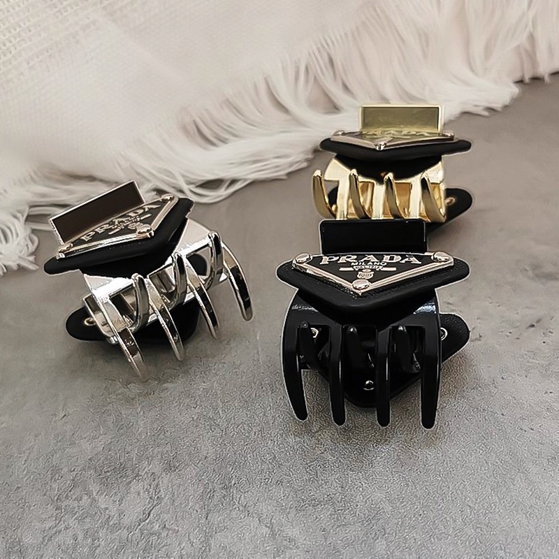 Kẹp Tóc Mini Bằng Kim Loại Hình Tam Giác In Chữ Thời Trang Dễ Phối Đồ