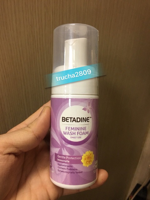 Dung Dịch Vệ Sinh Phụ Nữ Betadine Dạng Bọt 100ml