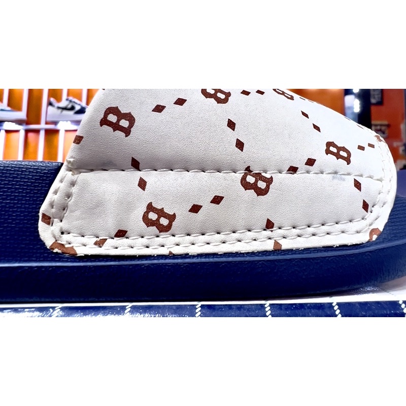 DÉP QUAI NGANG CHỮ B MÀU XANH ĐEN