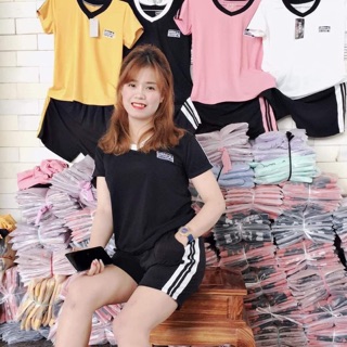 Bộ đùi thể thao nữ cổ tim 3 bộ