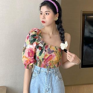 Áo lệch vai hoạ tiết hoa tay bồng nhúm thân