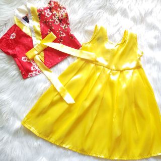 Hanbok bé gái hoa đỏ