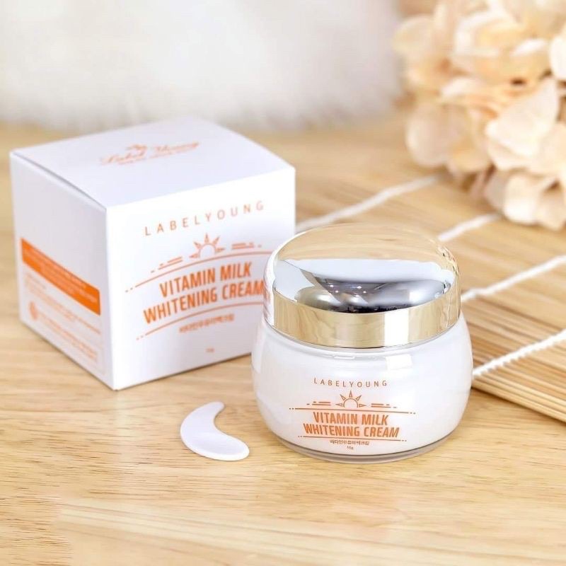 Kem dưỡng trắng da Vitamin Milk Whitening Cream của Hãng Label Young