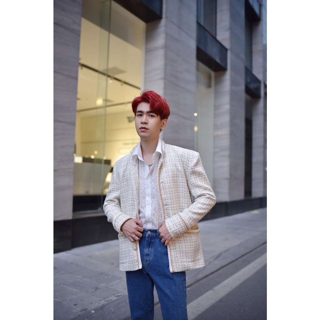 Áo dạ nam màu đen thiết kế cúc áo ngọc viền tay áo và nắp túi thêu tay dáng Hàn Quốc