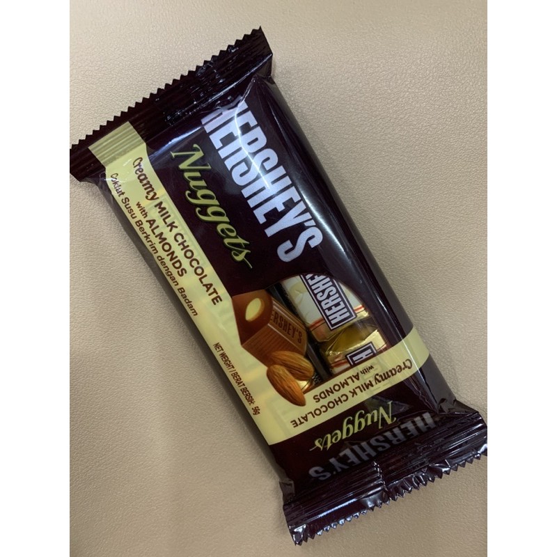 Socola Hershey's Nuggets Kem Sữa Hạnh Nhân 56g