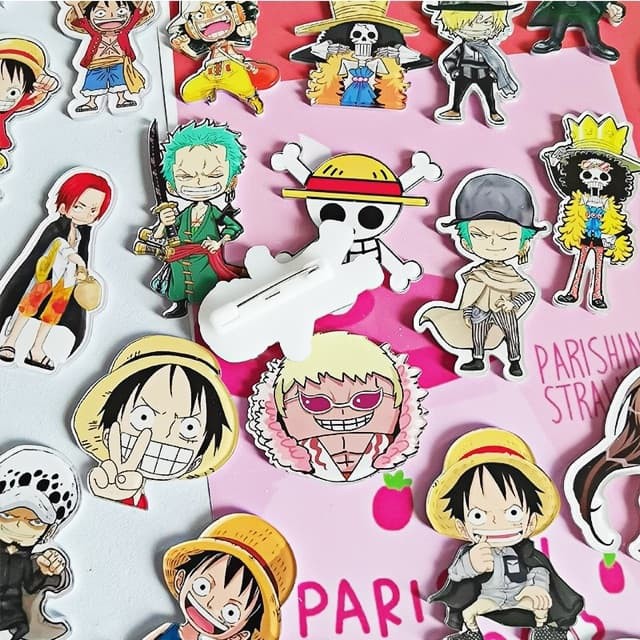 [HÌNH THẬT] Sticker, Huy Hiệu, Pin Cài, Ghim Cài Trang Trí Dễ Thương Chủ Đề One Piece Đảo Hải Tặc Giao Ngẫu Nhiên