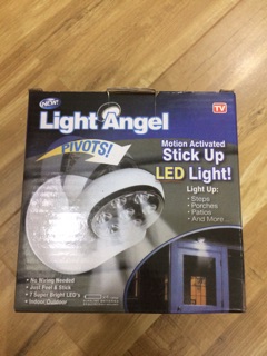 ĐÈN CẢM ỨNG LIGHT ANGEL XOAY 360 ĐỘ