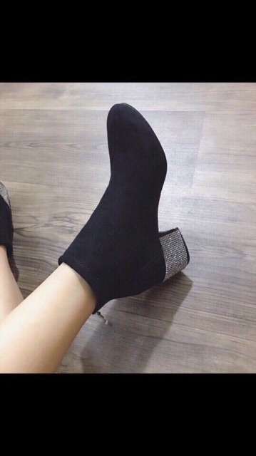 Bốt gót đá 3cm