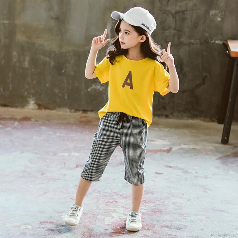 Set áo thun ngắn tay in chữ + Quần short caro cho bé gái