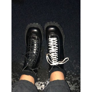 giày boots khóa để cao 2 đôi dây ulzzang