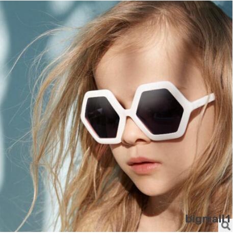 Kính Mát Hình Học Chống Tia Uv Cho Bé