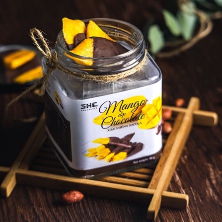 [Combo 2 hũ 120g] Xoài và Kiwi nhúng Socola - Hũ thủy tinh 120g - SHE chocolate - Siêu ngon và hương vị kết hợp mới lạ